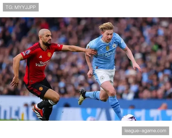 曼联高位压迫与防线暴露问题持续发酵，已对赛季争冠形势产生直接影响。