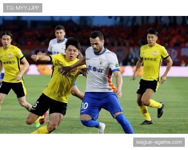 山东泰山中场控制力下滑，节奏紊乱暴露攻防问题