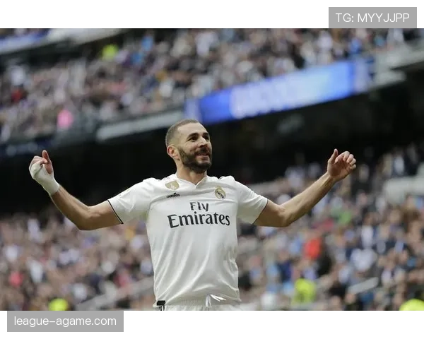 本泽马与莱万终结模式分化：单点爆破转向体系化输出